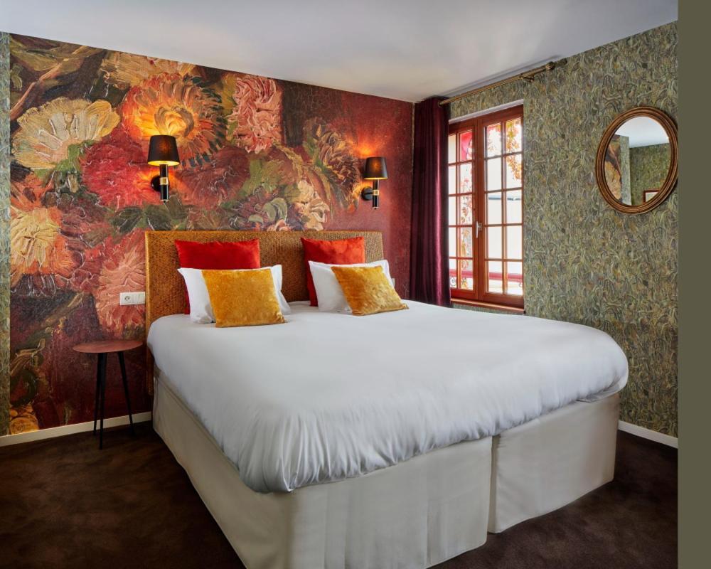 Logis Hotel Les Fuchsias Сен-Вааст-ла-Уг Экстерьер фото